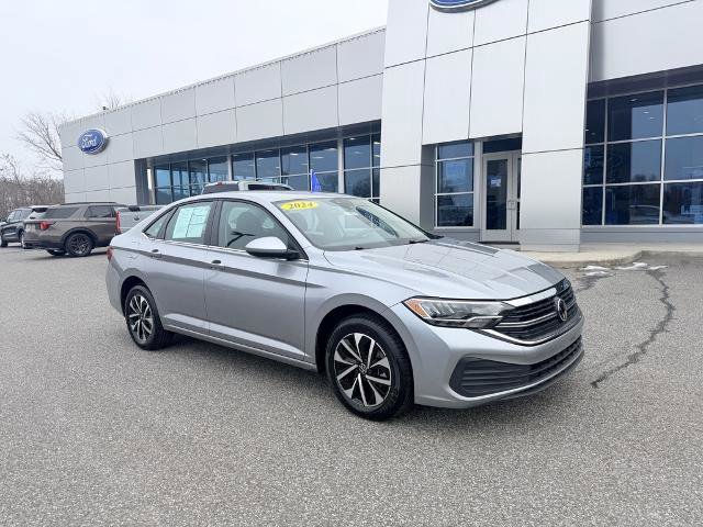 Used 2024 Volkswagen Jetta S image 8