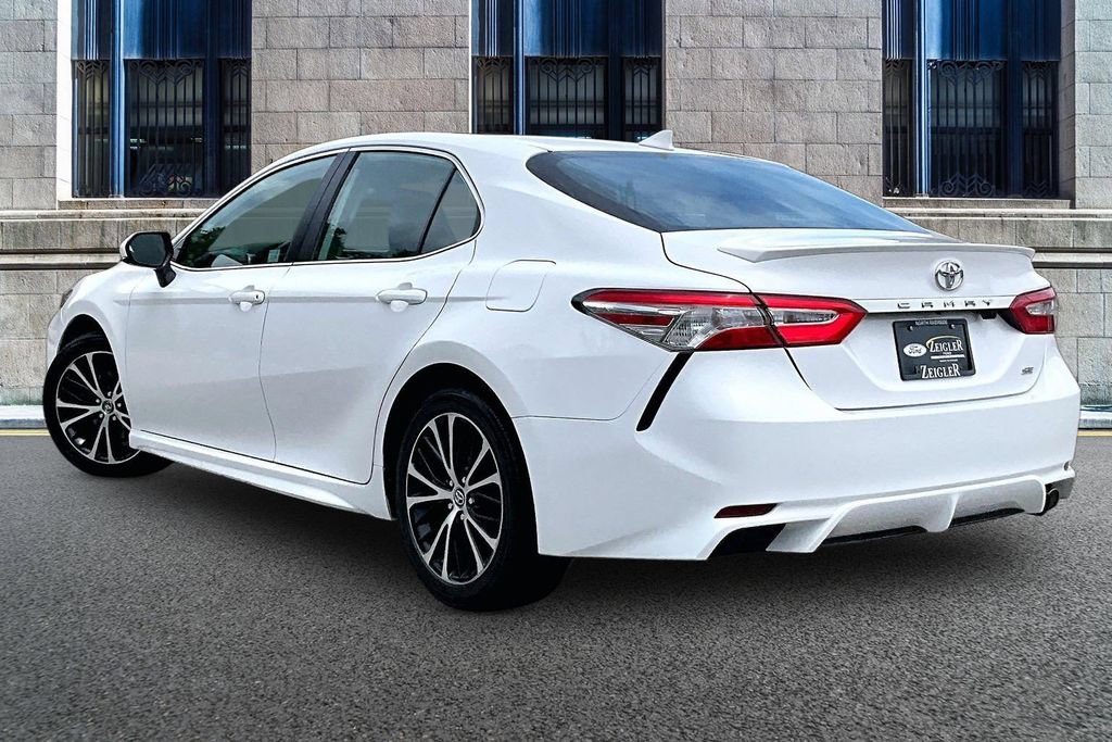 Used 2019 Toyota Camry SE FWD image 10