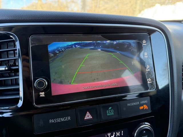 Used 2018 Mitsubishi Outlander 4WD Plug-In Hybrid image 27