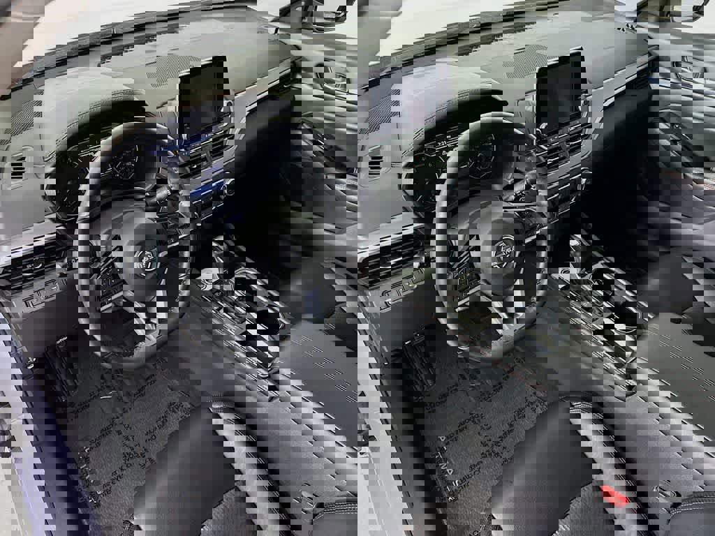 Used 2024 Nissan Altima 2.5 SR image 9