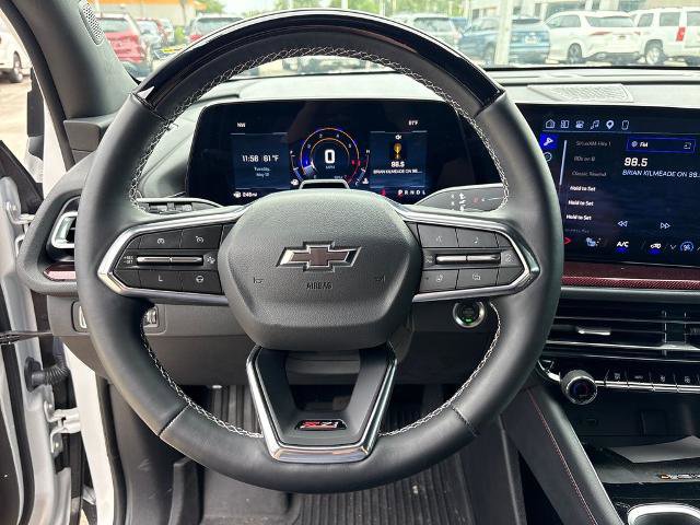 Used 2025 Chevrolet Traverse Z71 w/ Enhanced Driving Package AWD/4WD image 18