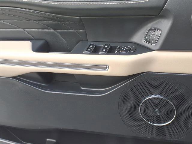 Certified 2022 Ford Expedition Max Platinum image 20