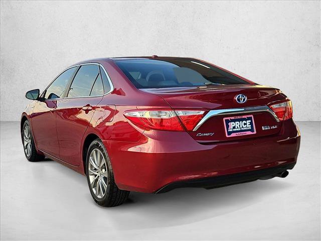 Used 2017 Toyota Camry XLE w/ Moonroof Package FWD image 6