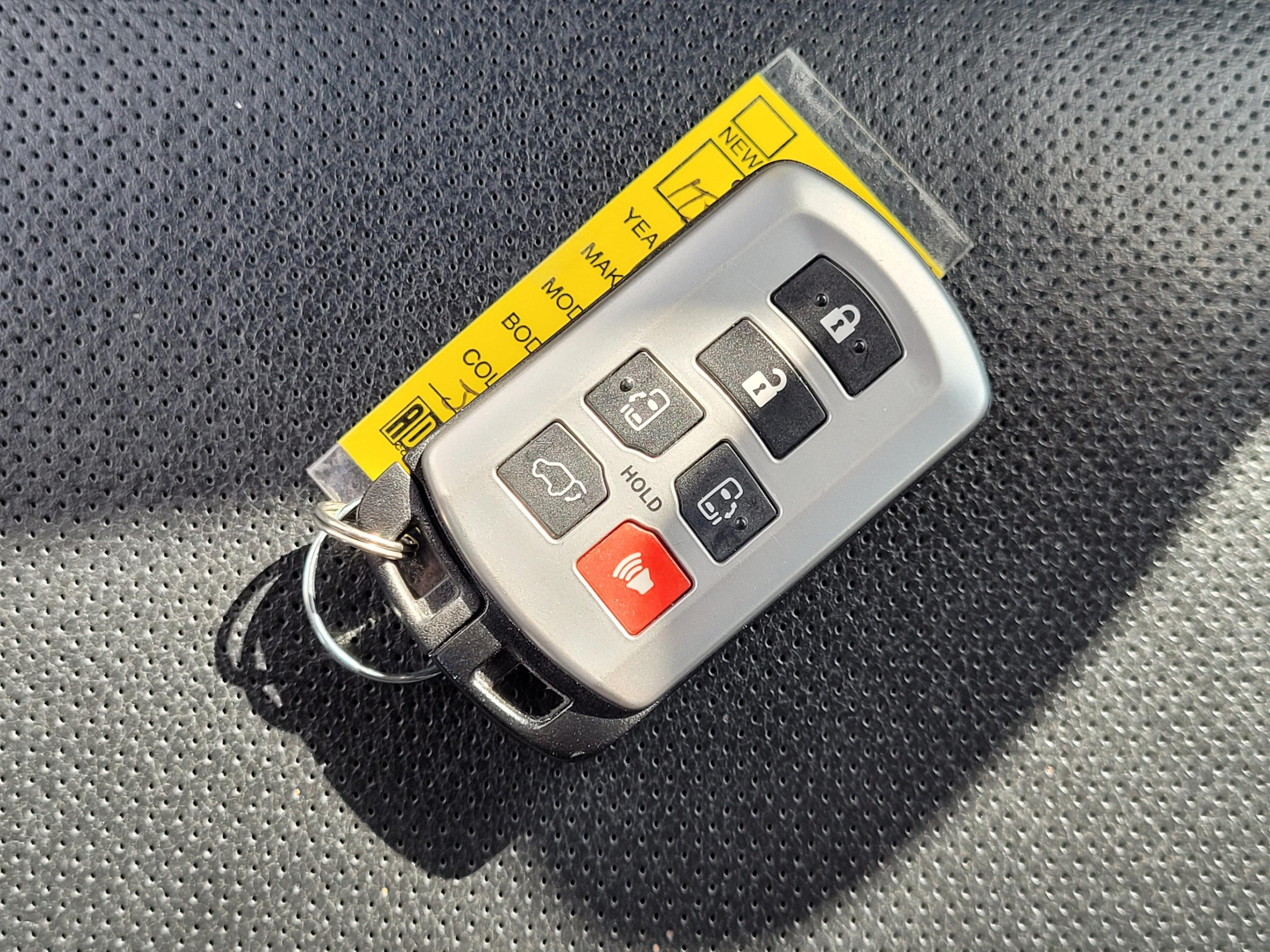 Used 2018 Toyota Sienna SE w/ SE Preferred Package FWD image 11