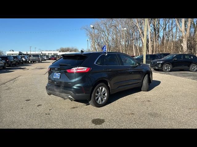 Certified 2024 Ford Edge Titanium AWD/4WD image 4