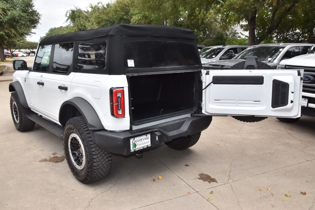 Certified 2023 Ford Bronco Big Bend w/ Sasquatch Package AWD/4WD image 42