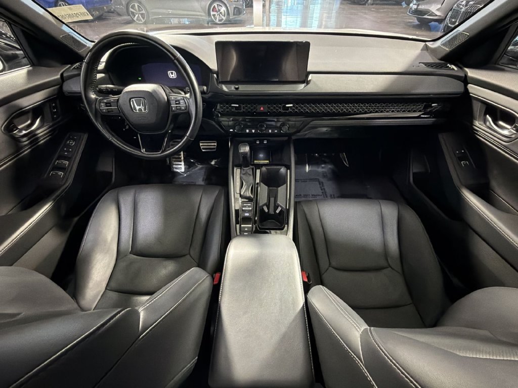 Used 2025 Honda Accord Sport image 29