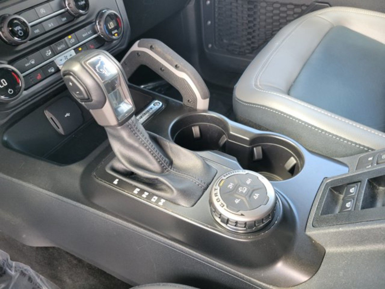 Certified 2023 Ford Bronco Outer Banks AWD/4WD image 24