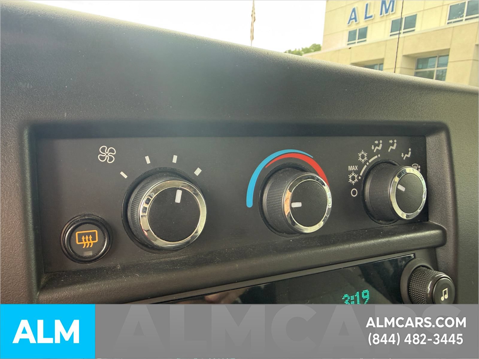 Used 2025 Chevrolet Express 3500 LT w/ LT Preferred Equipment Group RWD image 15