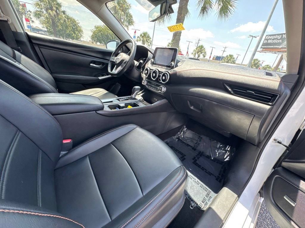 Used 2023 Nissan Sentra SR w/ SR Premium Package FWD image 23
