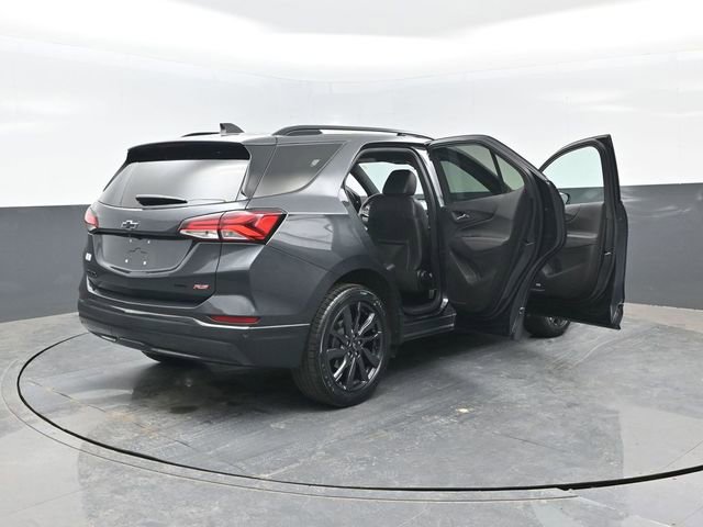 Used 2023 Chevrolet Equinox RS w/ RS Leather Package AWD/4WD image 29