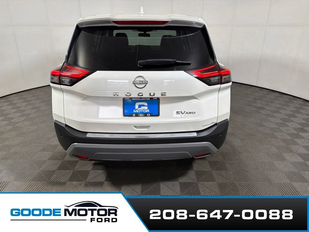Used 2023 Nissan Rogue SV AWD/4WD image 6