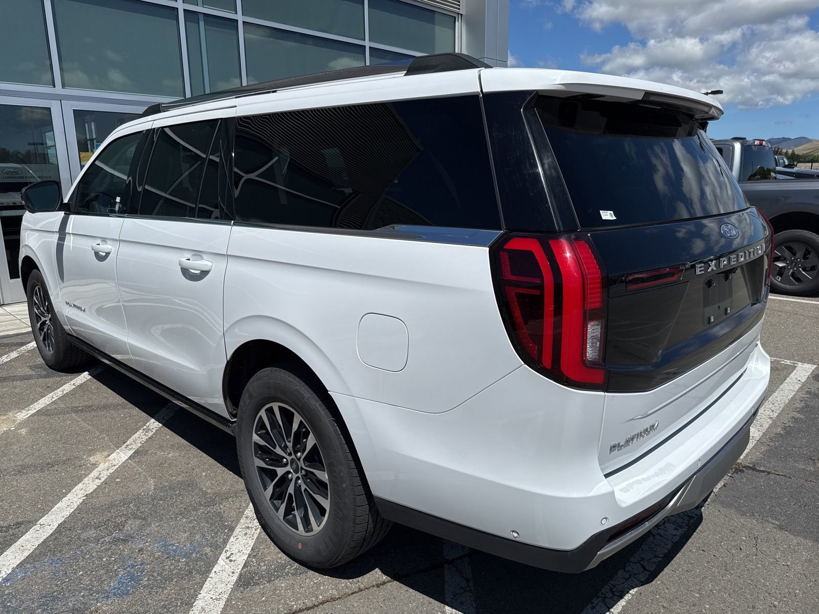Certified 2025 Ford Expedition Max Platinum AWD/4WD image 3