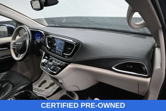 Used 2019 Chrysler Pacifica Limited FWD image 12