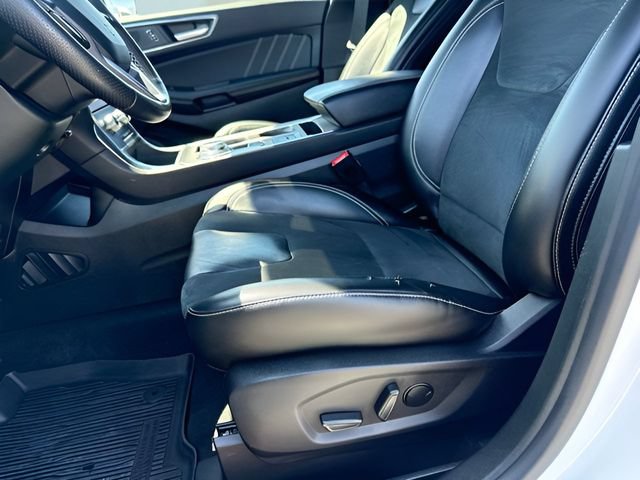 Certified 2023 Ford Edge ST w/ Cargo Accessory Package AWD/4WD image 18