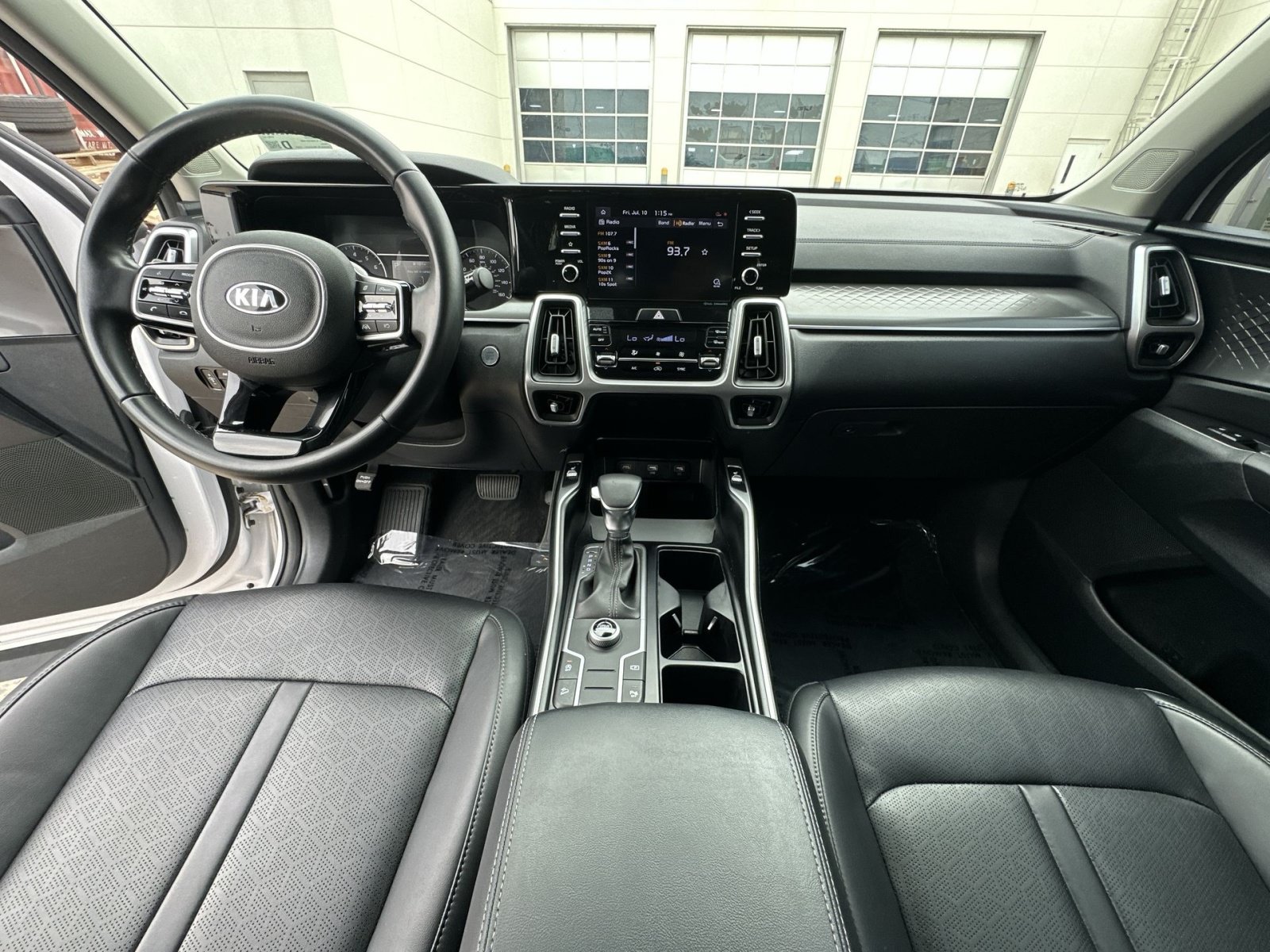 Used 2021 Kia Sorento S FWD image 30