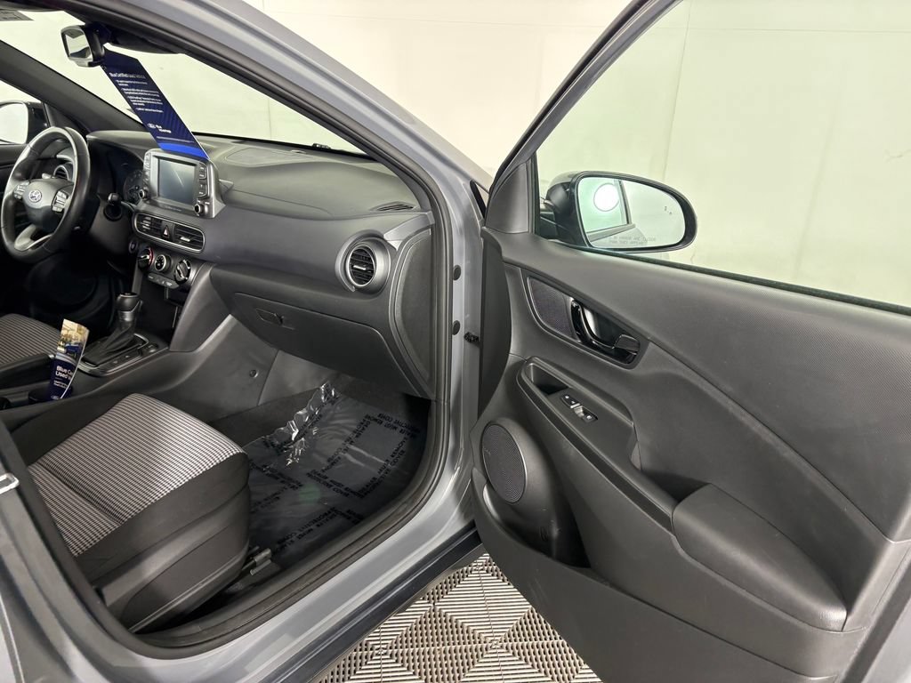 Used 2021 Hyundai Kona Night w/ Cargo Package AWD/4WD image 34
