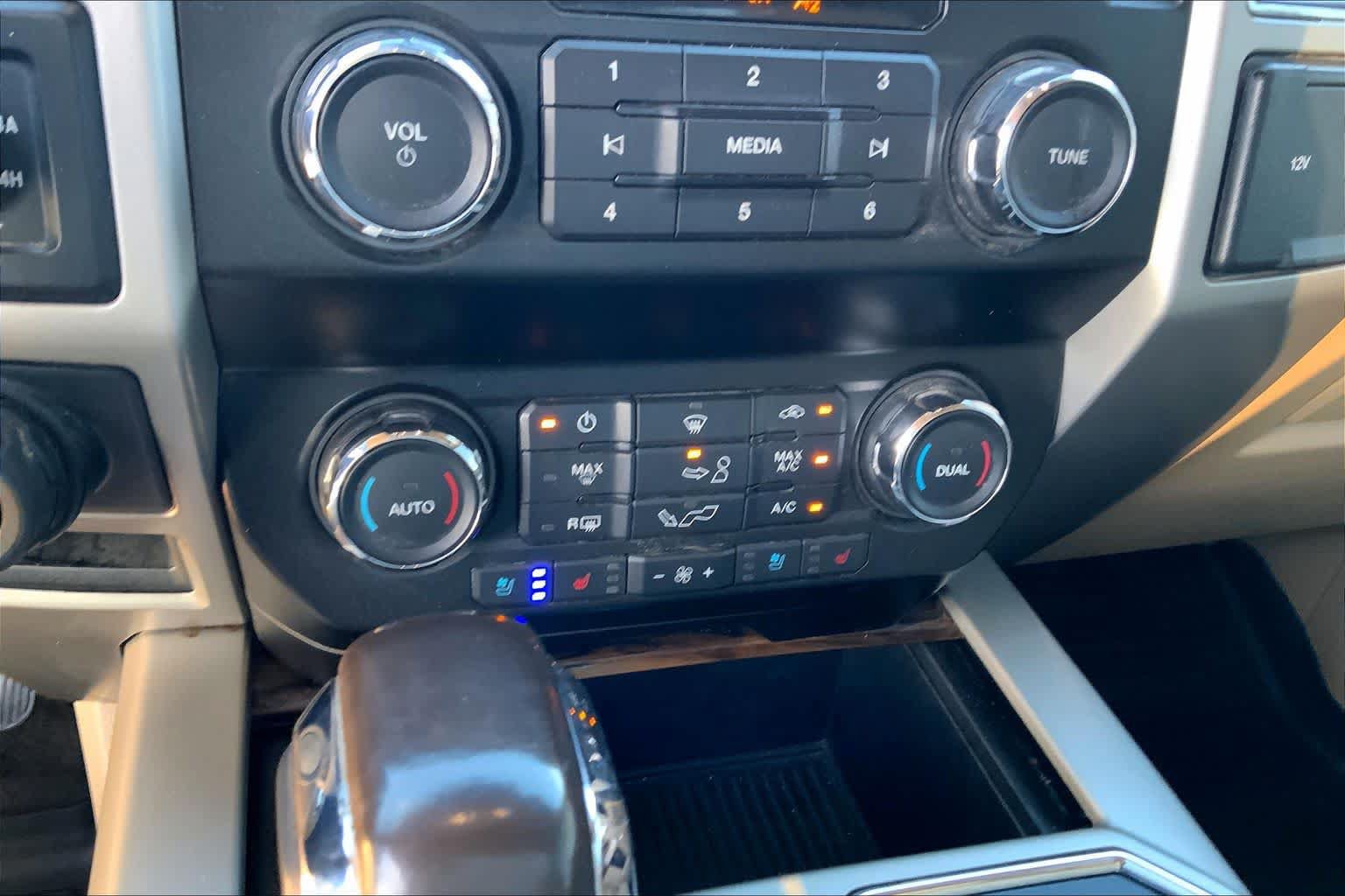 Certified 2020 Ford F150 Lariat AWD/4WD image 32