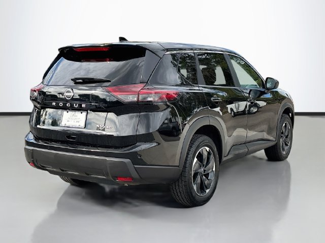 Used 2024 Nissan Rogue SV AWD/4WD image 7
