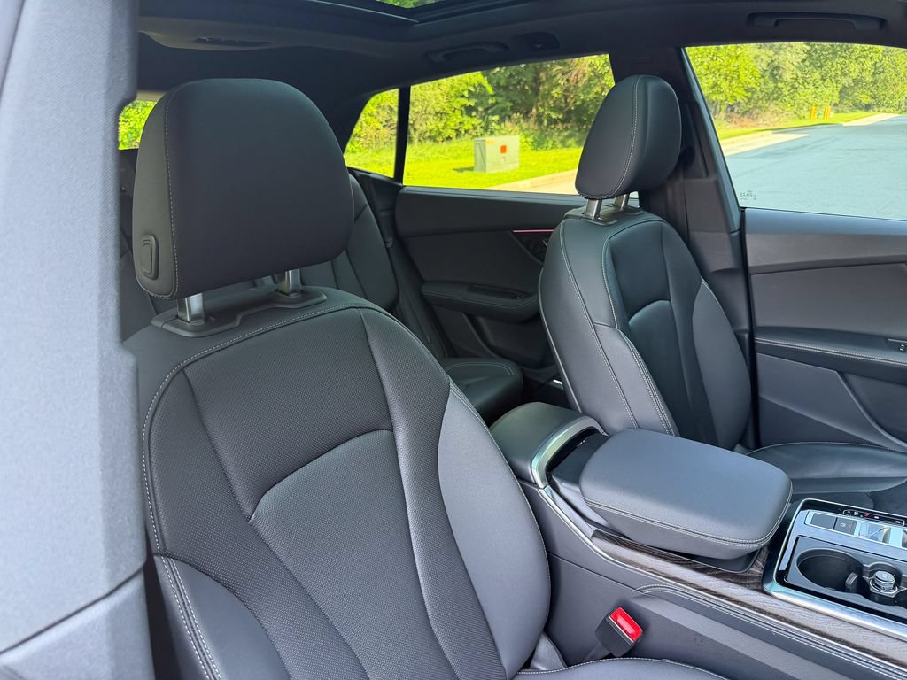 Used 2022 Audi Q8 Premium Plus AWD/4WD image 39