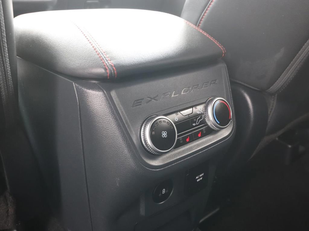 Certified 2025 Ford Explorer ST-Line w/ Premium Package image 13