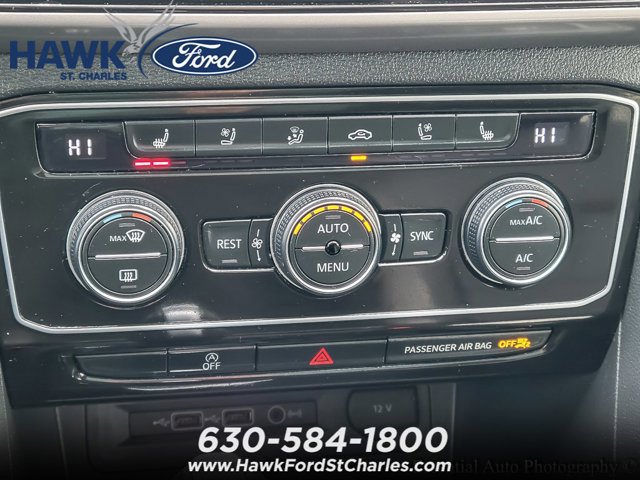 Used 2021 Volkswagen Atlas SEL Premium w/ MDO Package (Bench Seat) image 17