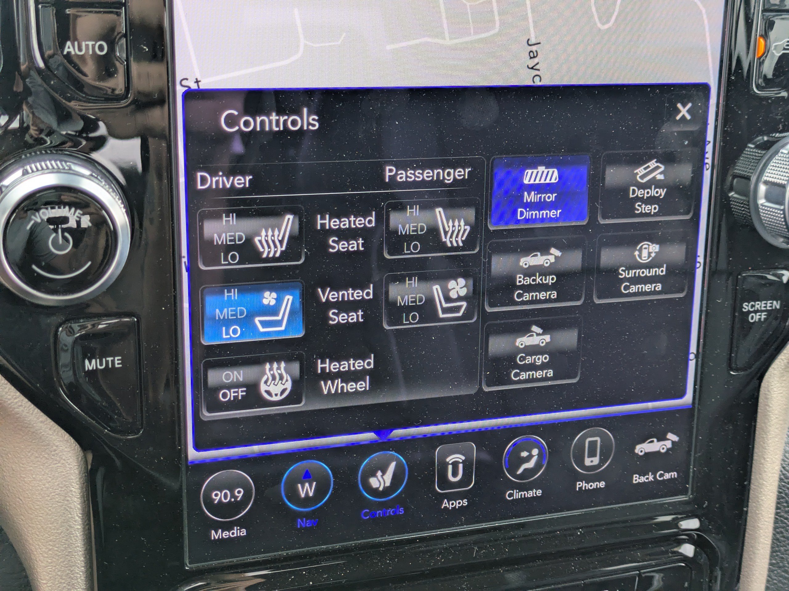 Used 2020 RAM 3500 Laramie AWD/4WD image 27