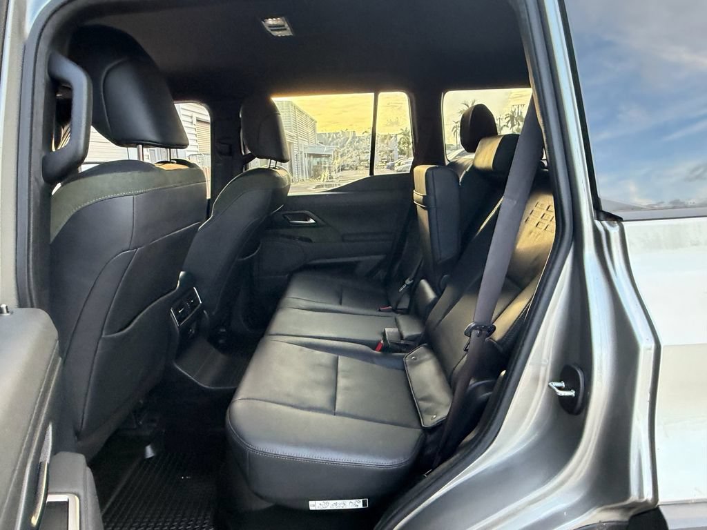 Used 2024 Lexus GX 550 AWD/4WD image 12