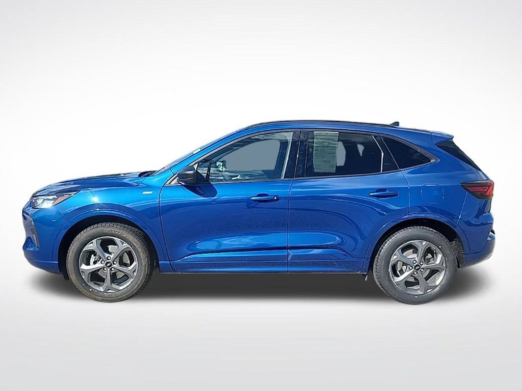 Certified 2023 Ford Escape ST-Line w/ Tech Pack #1 AWD/4WD image 4