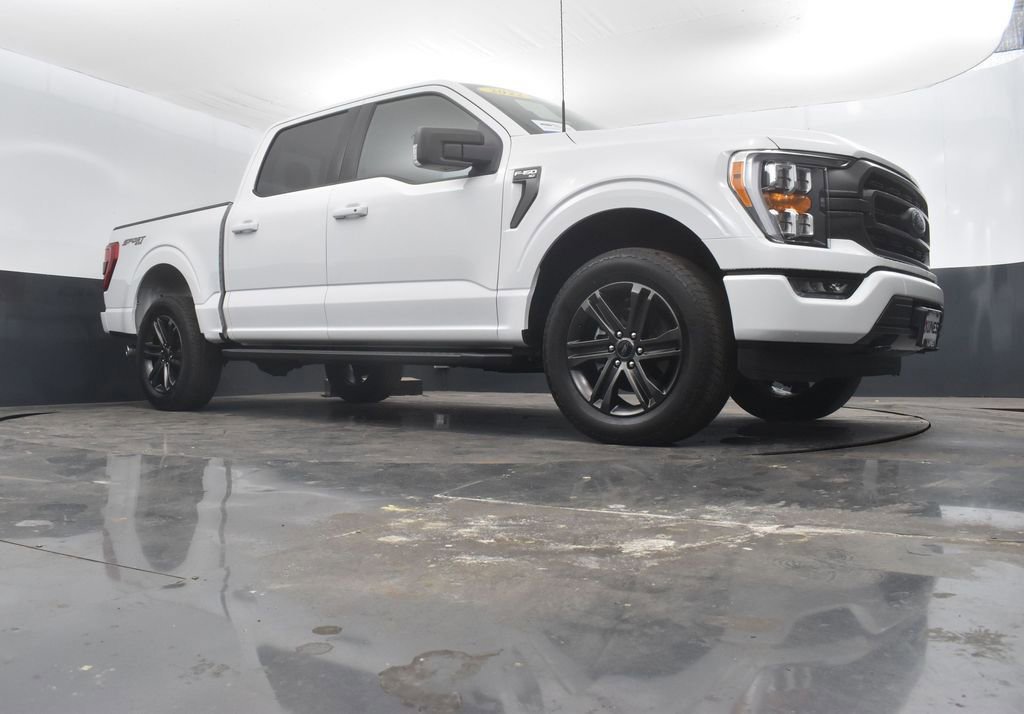 Certified 2022 Ford F150 XLT w/ Equipment Group 302A High image 28