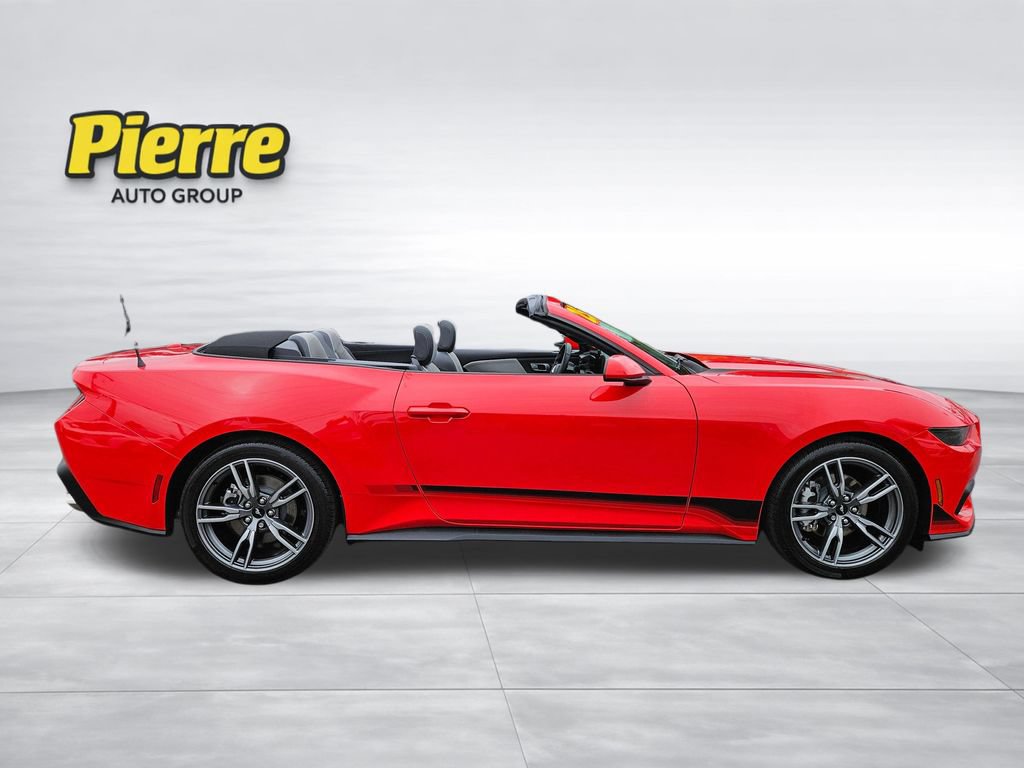 Certified 2025 Ford Mustang Convertible w/ Wheel & Stripe Package RWD image 31