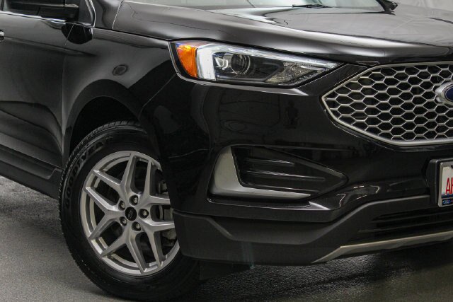 Certified 2023 Ford Edge SEL AWD/4WD image 2