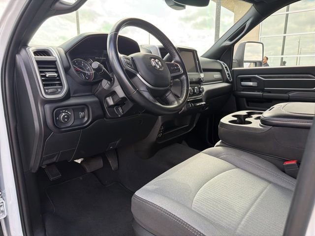 Used 2024 RAM 3500 Big Horn image 9
