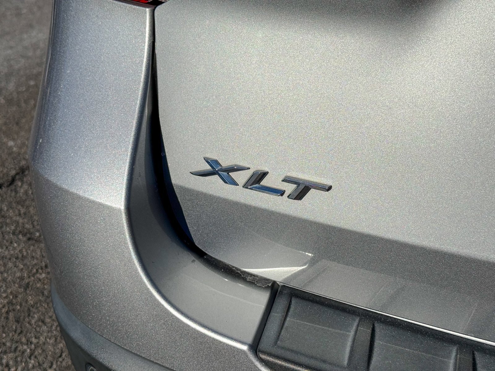 Certified 2022 Ford Explorer XLT w/ Equipment Group 202A image 13