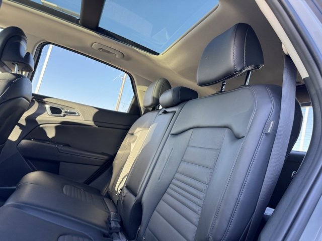 Used 2024 Kia Sportage SX image 16