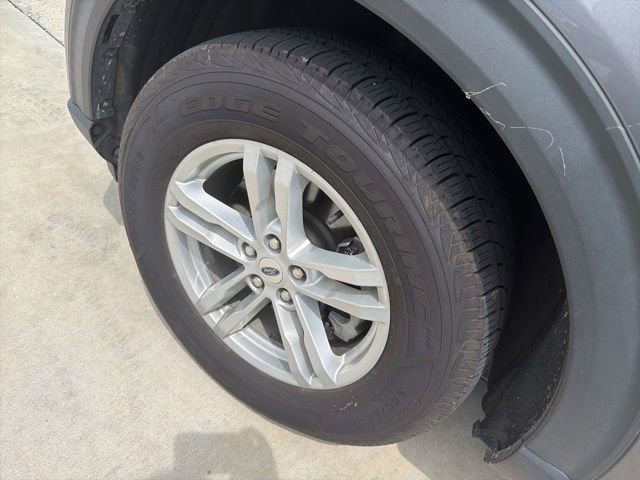 Certified 2021 Ford Explorer XLT w/ Equipment Group 202A AWD/4WD image 30
