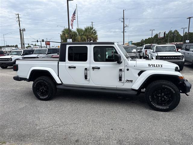 Used 2022 Jeep Gladiator Sport AWD/4WD image 14