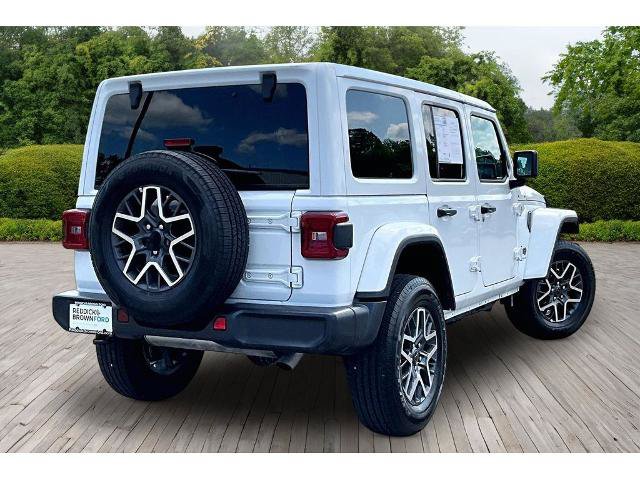 Used 2025 Jeep Wrangler Unlimited Sahara AWD/4WD image 6