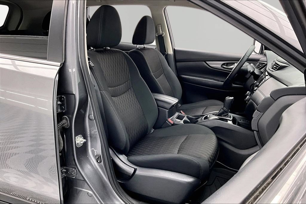 Used 2020 Nissan Rogue SV w/ Premium Package AWD/4WD image 7
