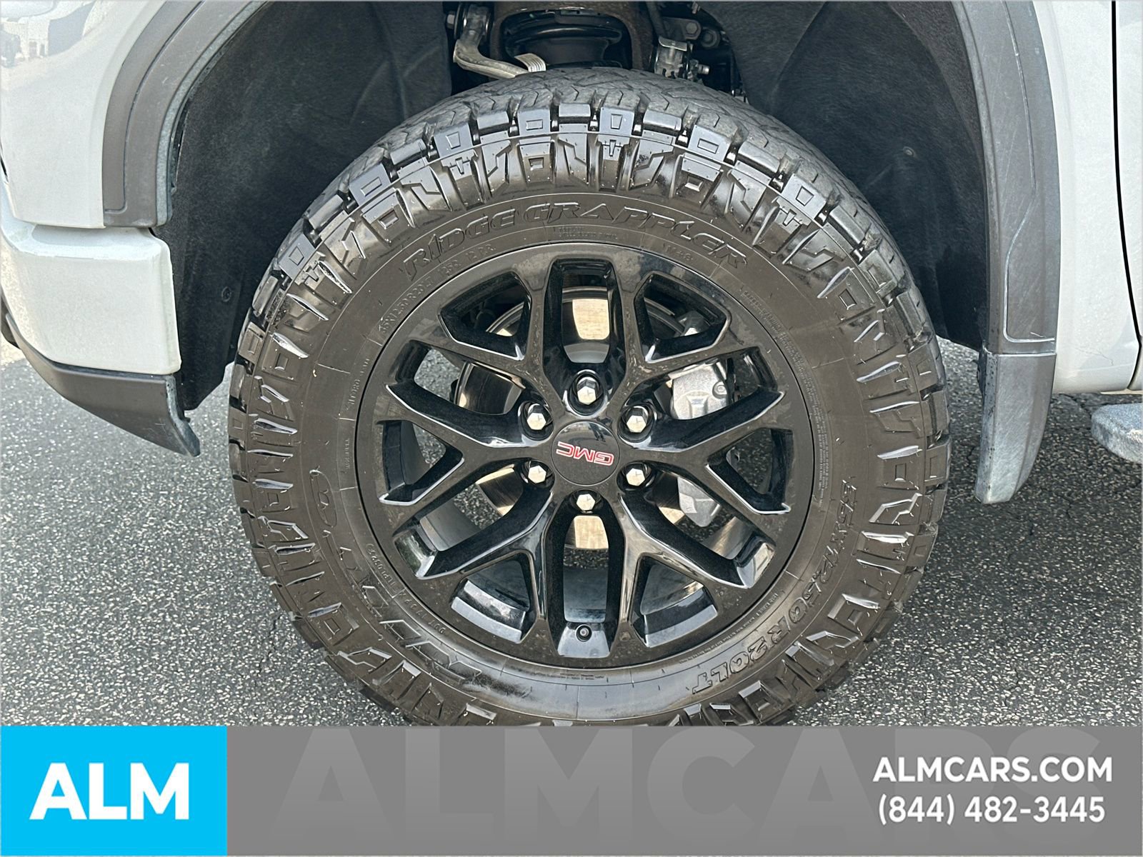 Used 2025 GMC Sierra 1500 AT4 w/ AT4 Premium Package AWD/4WD image 31