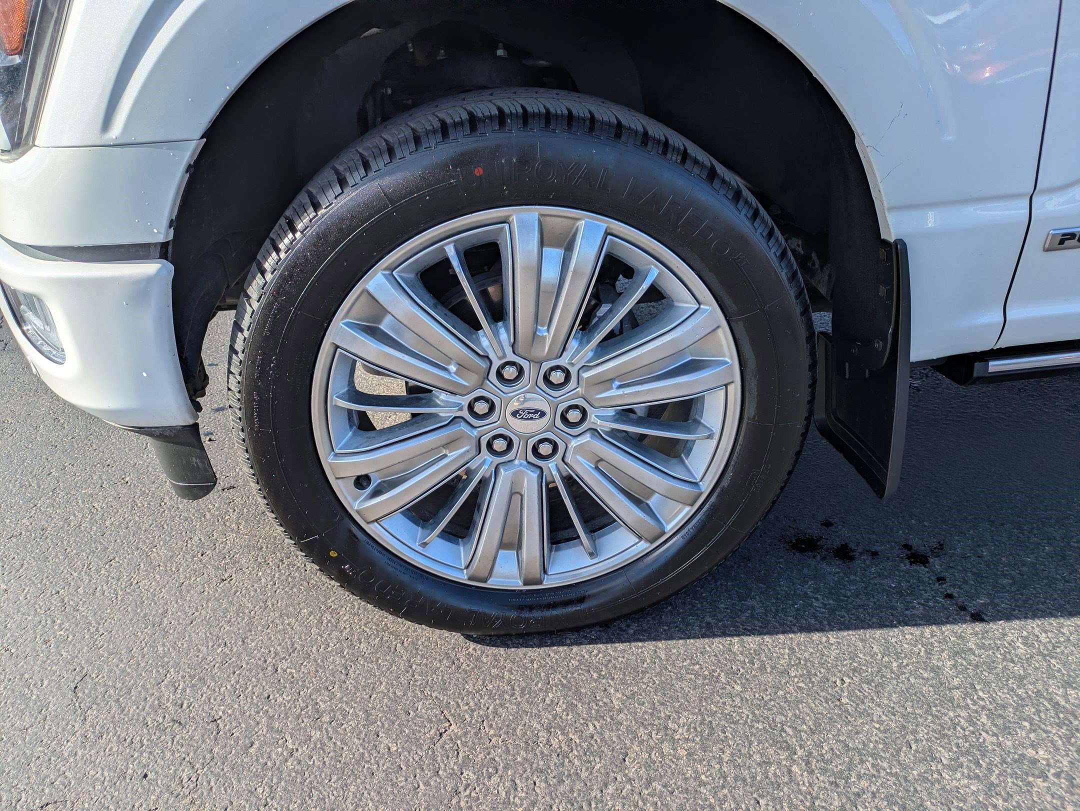 Certified 2024 Ford F150 Platinum AWD/4WD image 13