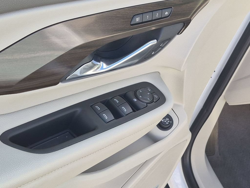 Used 2018 GMC Terrain Denali w/ Advanced Safety Package AWD/4WD image 11