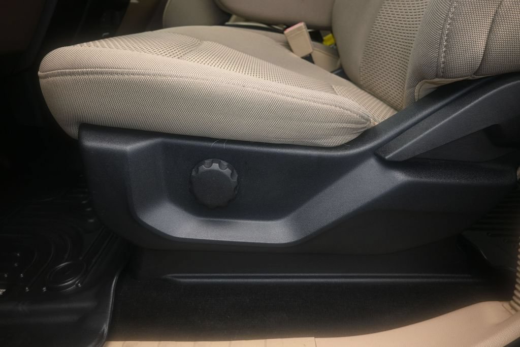 Certified 2018 Ford F150 XLT RWD image 21