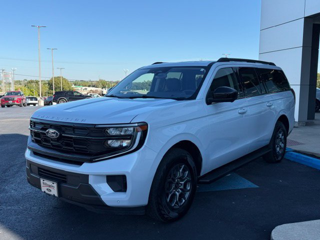 Certified 2025 Ford Expedition Max Active AWD/4WD image 3