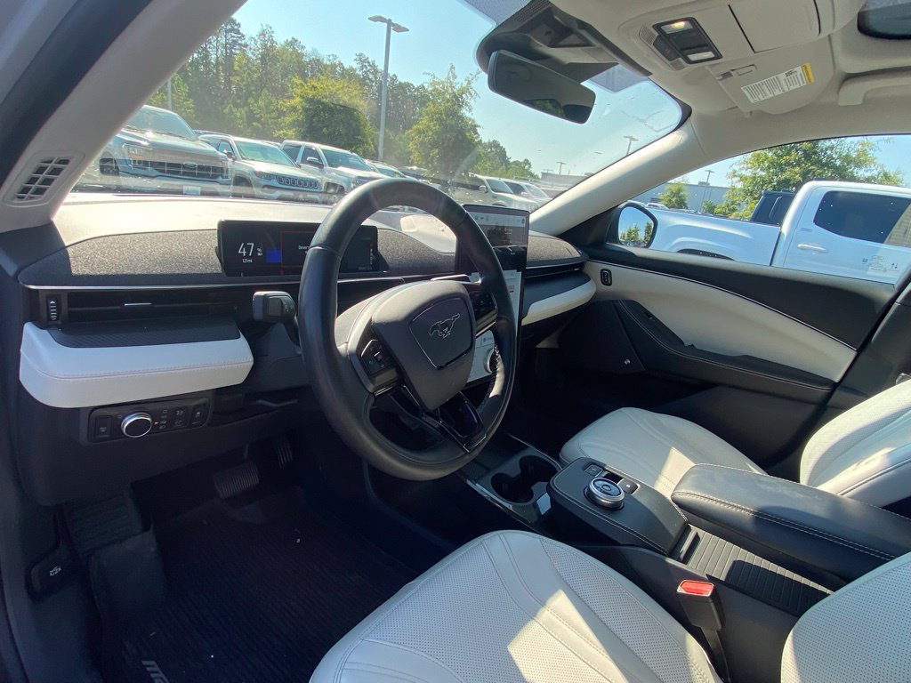 Certified 2021 Ford Mustang Mach-E Premium RWD image 9