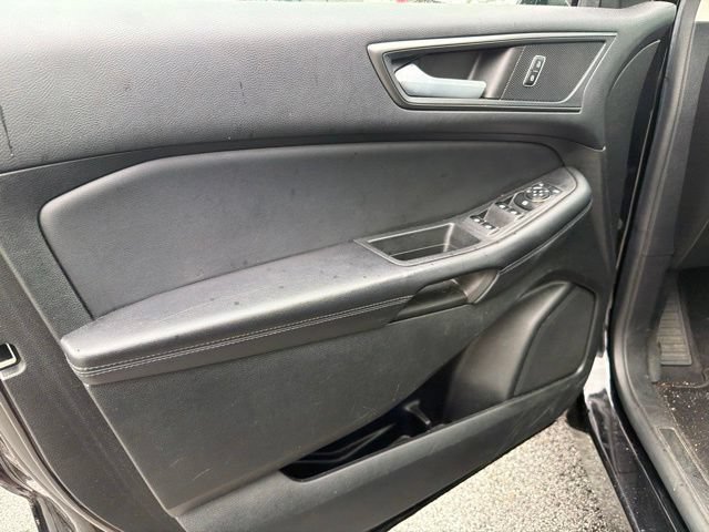 Certified 2023 Ford Edge SE w/ Black Appearance Package AWD/4WD image 14