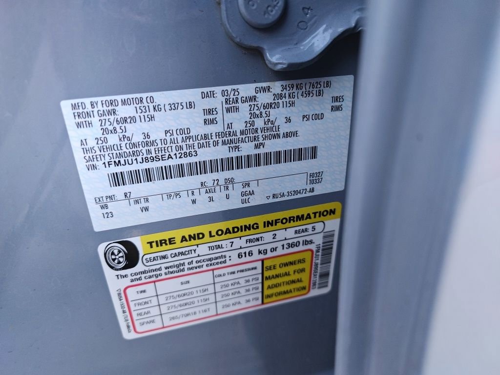 Certified 2025 Ford Expedition Active image 12