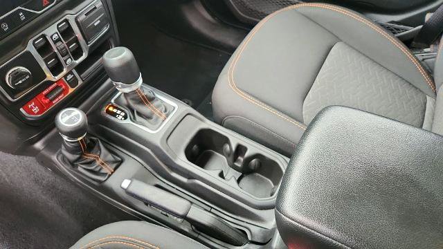 Used 2023 Jeep Gladiator Mojave w/ Trailer Tow Package image 14