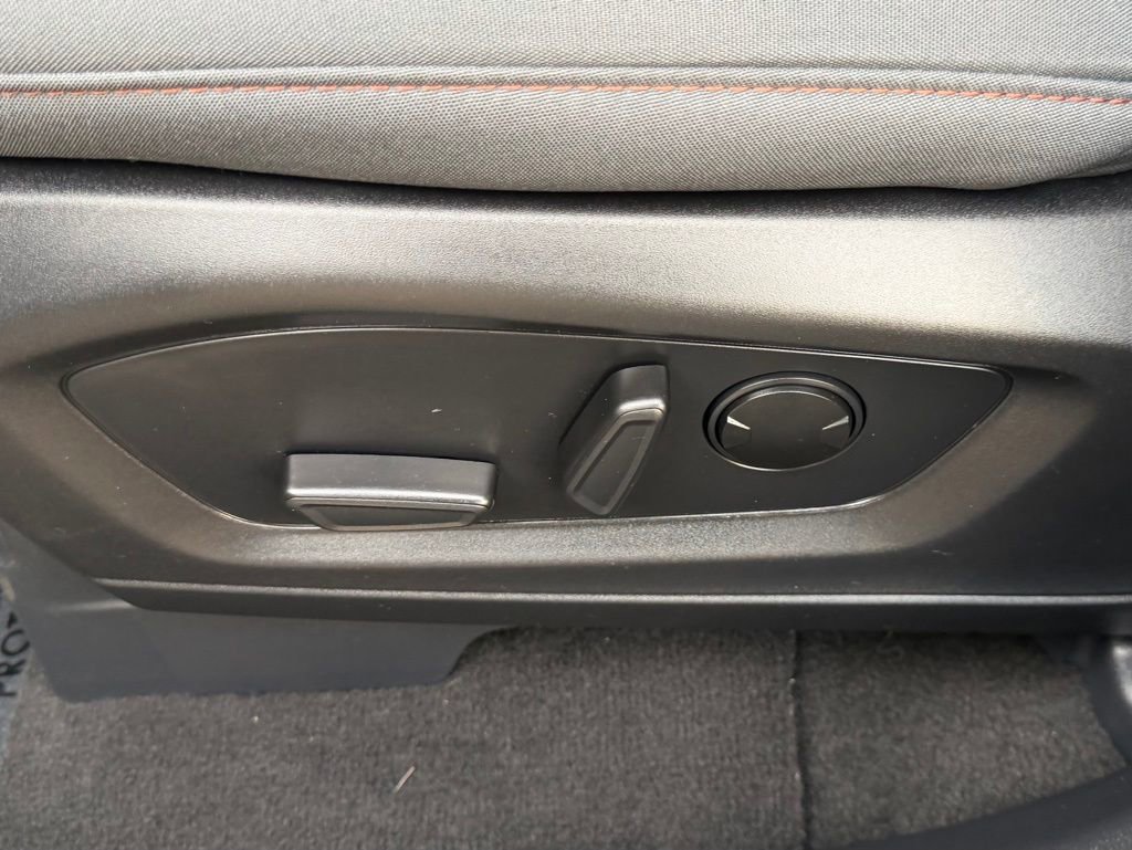 Certified 2025 Ford Explorer Active image 16