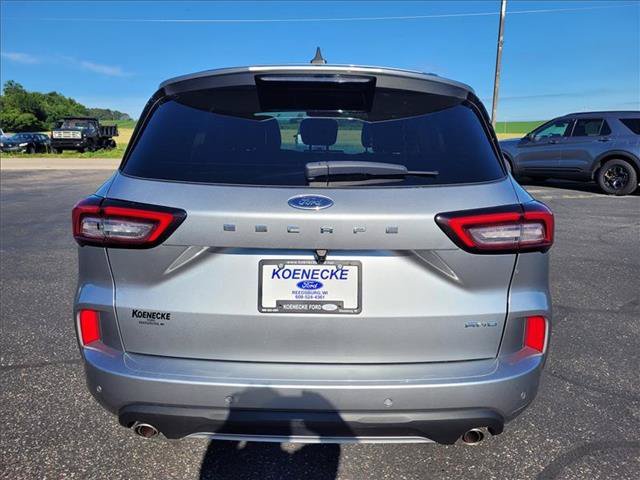 Certified 2023 Ford Escape ST-Line w/ Tech Pack #1 AWD/4WD image 7